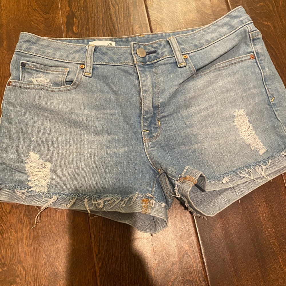 Gap Slim Cut Off Shorts